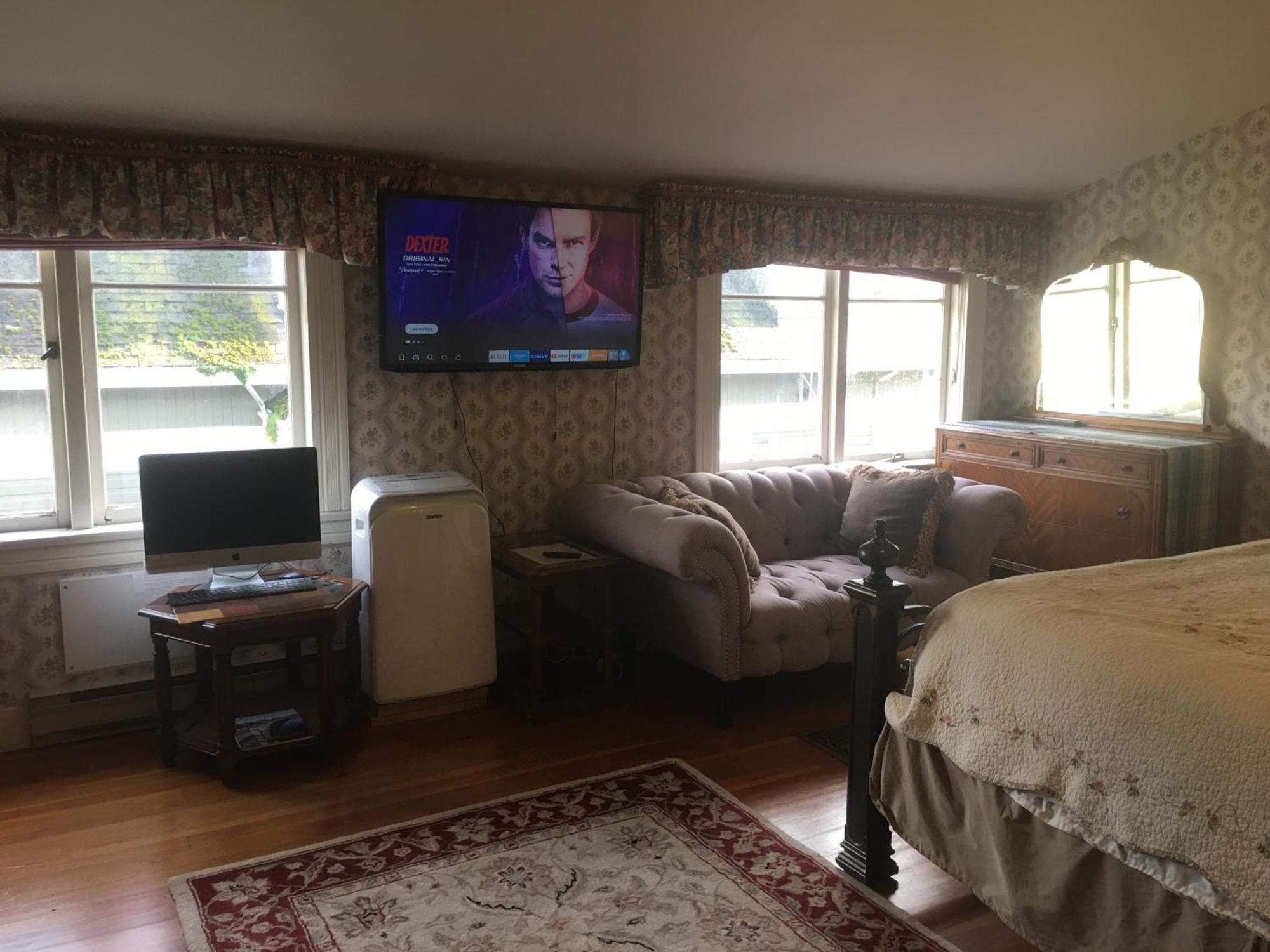 Haterleigh Heritage Inn Виктория Экстерьер фото